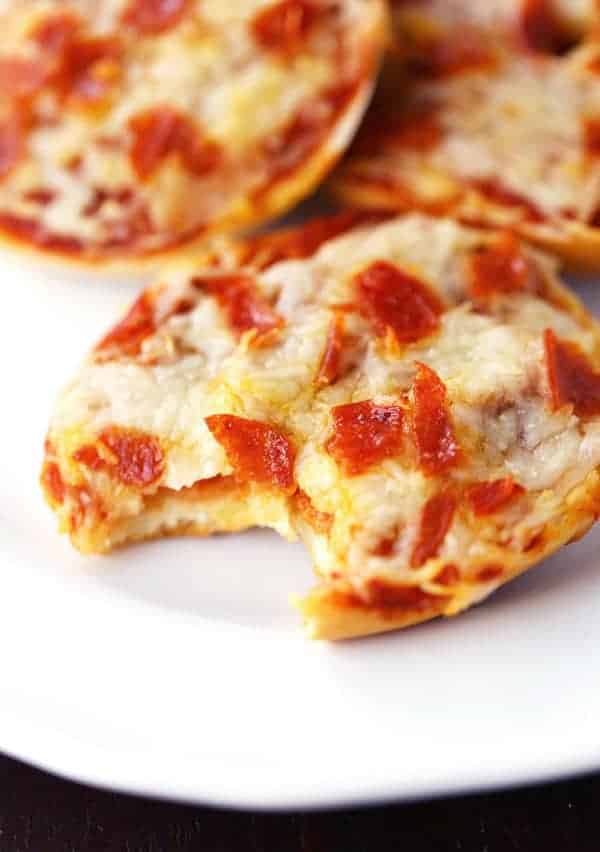 Mom Pizzas with Bagel Loves Mini Pepperoni Baking -