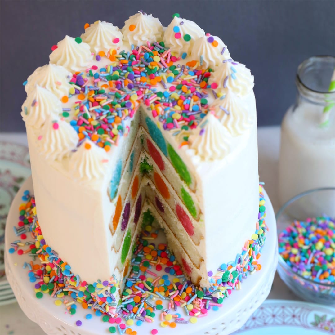 Download Happy Birthday Polka Dot Cake - Mom Loves Baking