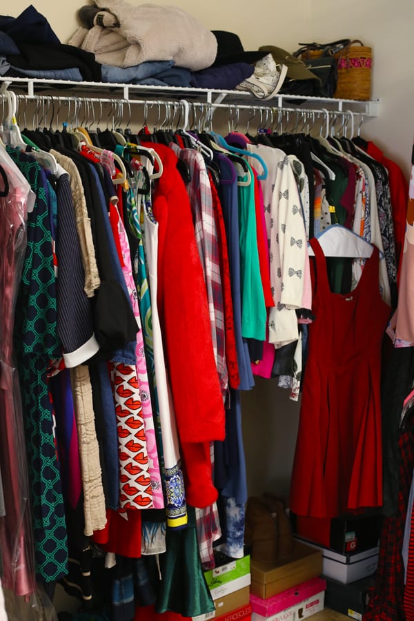 How to Sell Clothes on Facebook Marketplace - Mom Loves Baking