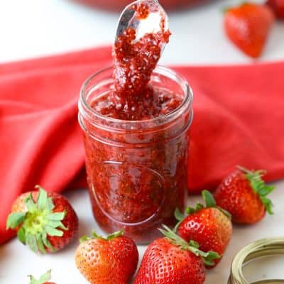 Paleo Homemade Strawberry Jam - Mom Loves Baking