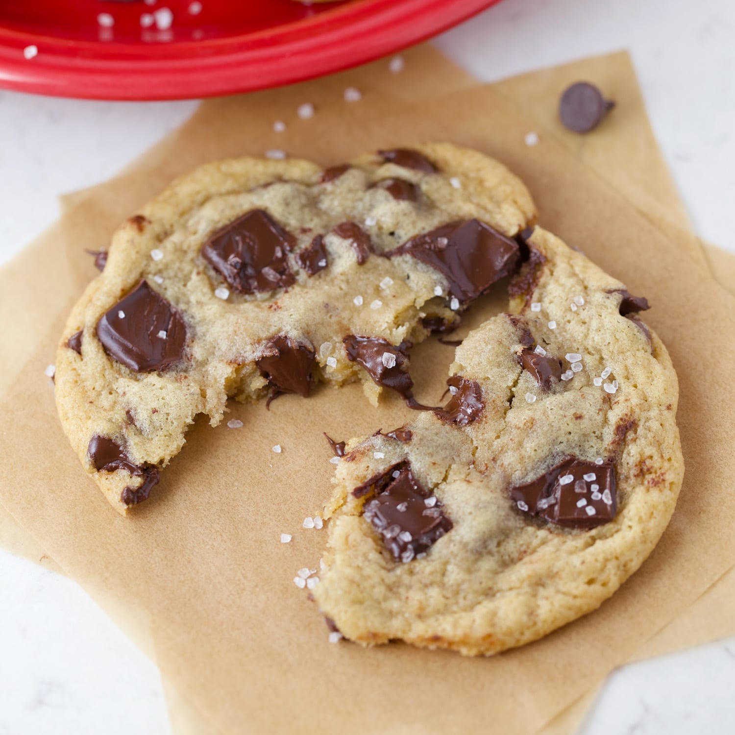 Brown Butter Chewy Chocolate Chip Cookies - Mom Loves Baking