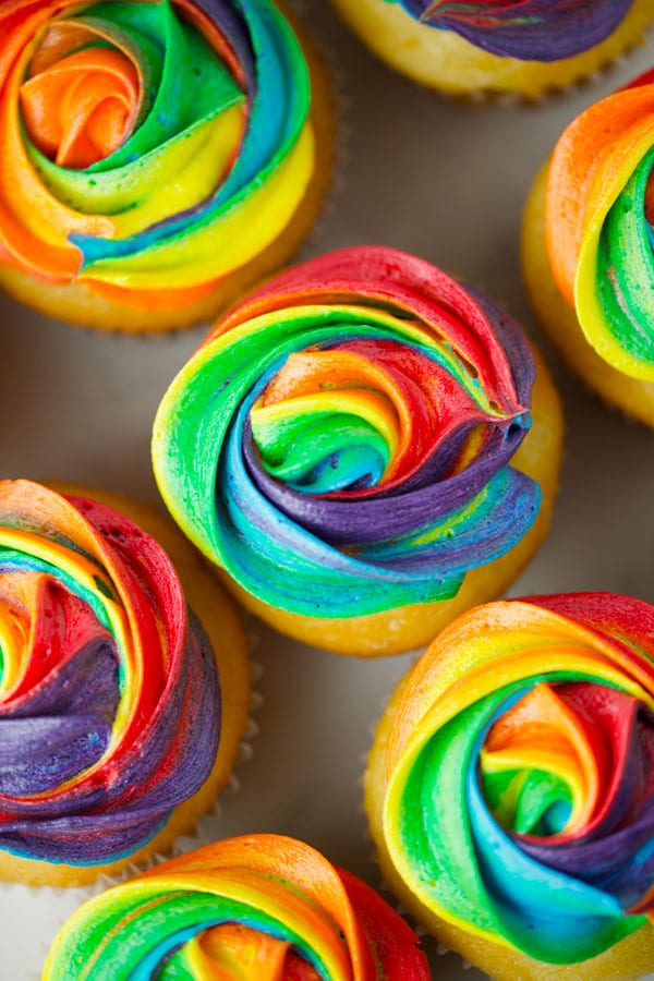 Easy Rainbow Buttercream Cupcakes - Mom Loves Baking
