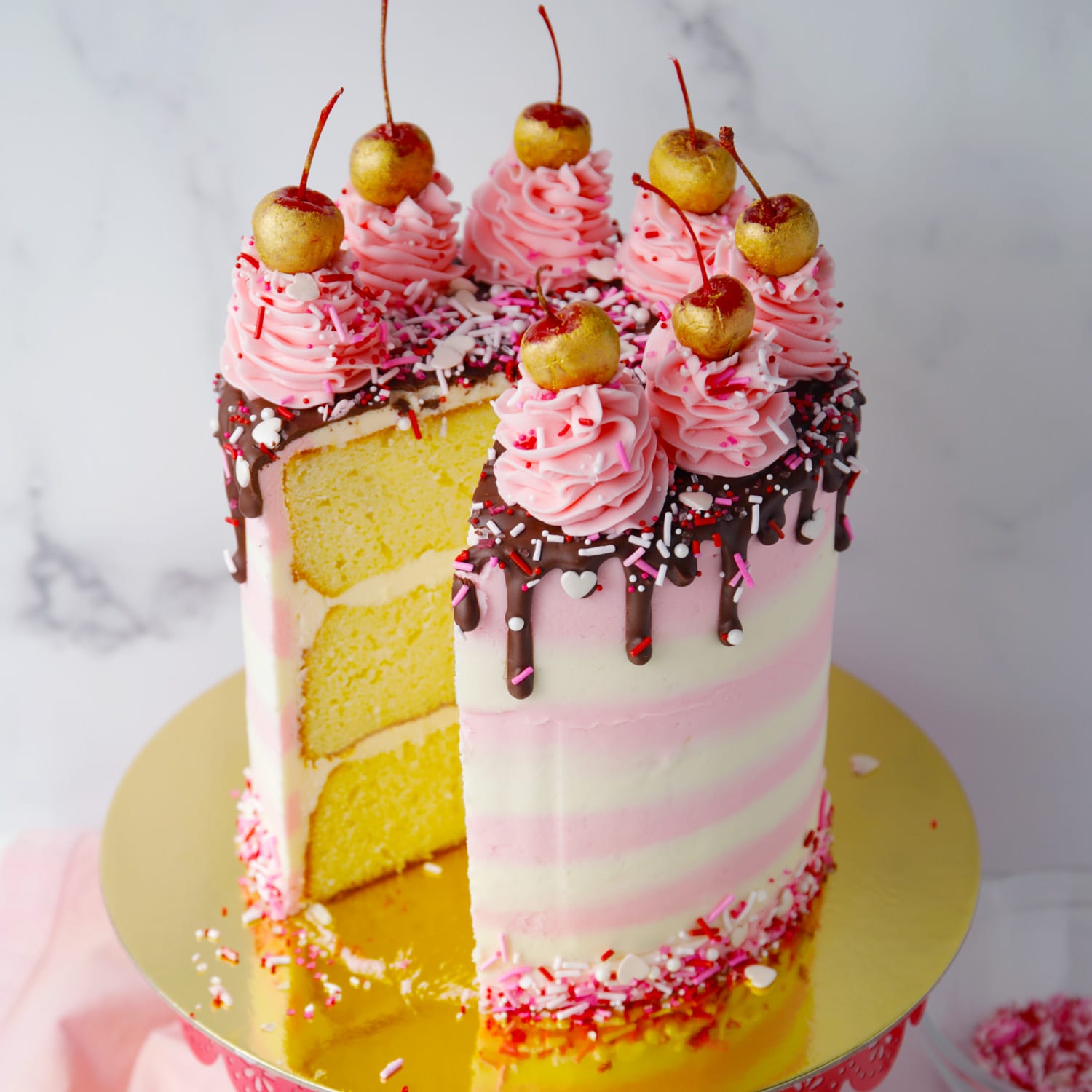 Vintage Wilton Revolving Cake Stand Cake Decorating Made Easy - 11