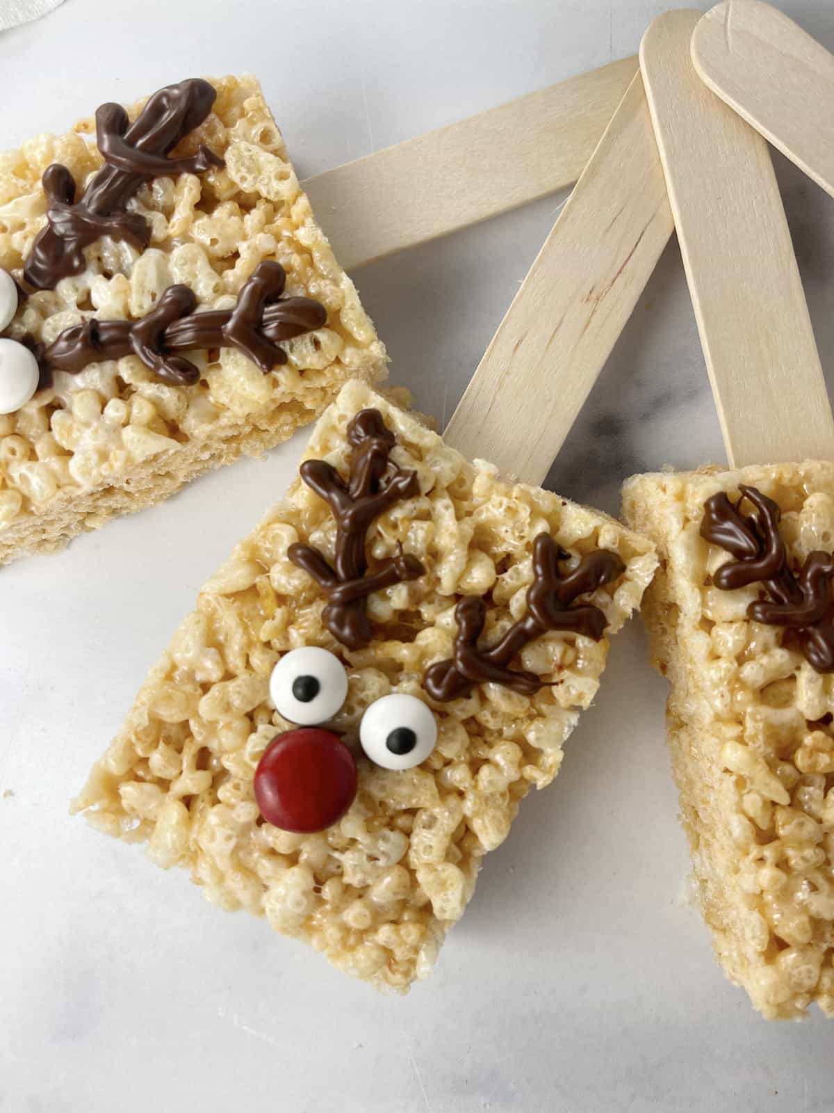Reindeer Rice Krispie Treats - Mom Loves Baking