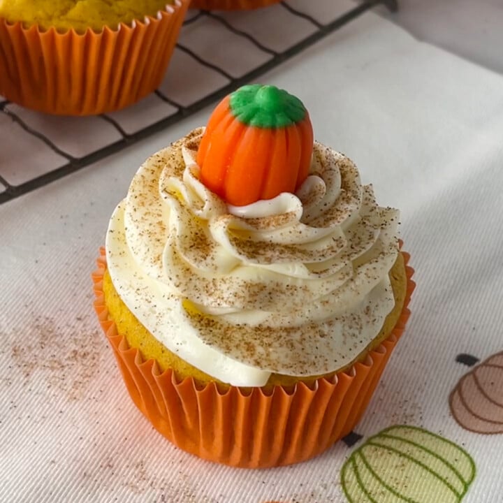 Pumpkin spice cupcakes made with no eggs.